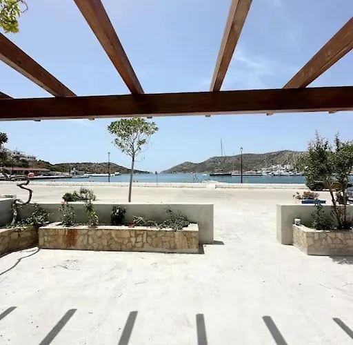 아파트 Noema Seafront House *