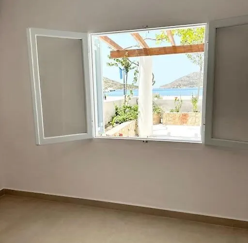 Noema Seafront House *