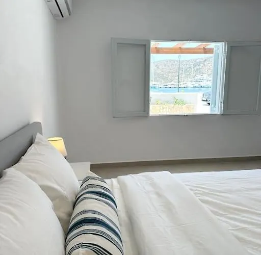 Noema Seafront House *