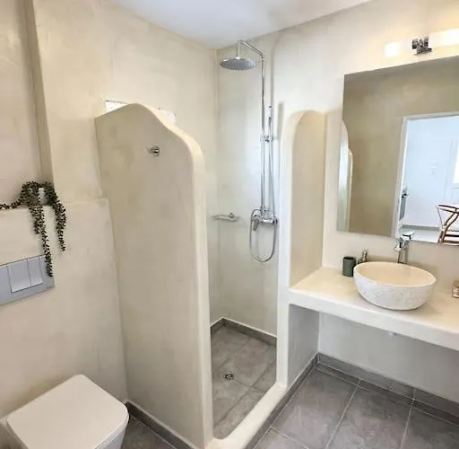 Noema Seafront House * Lipszí