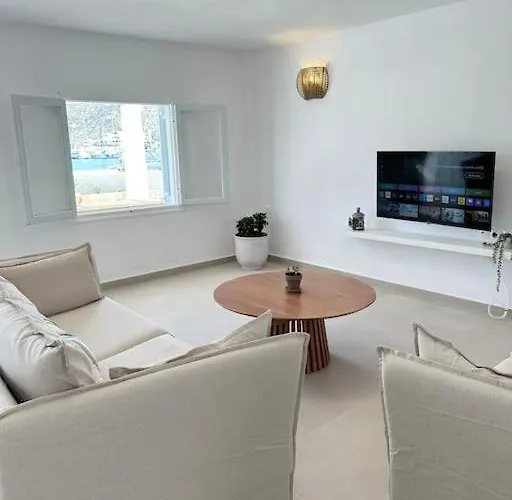 Noema Seafront House Apartman