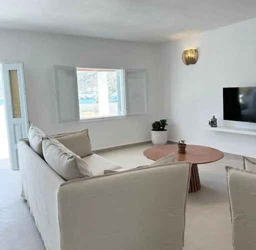 Noema Seafront House Apartman *